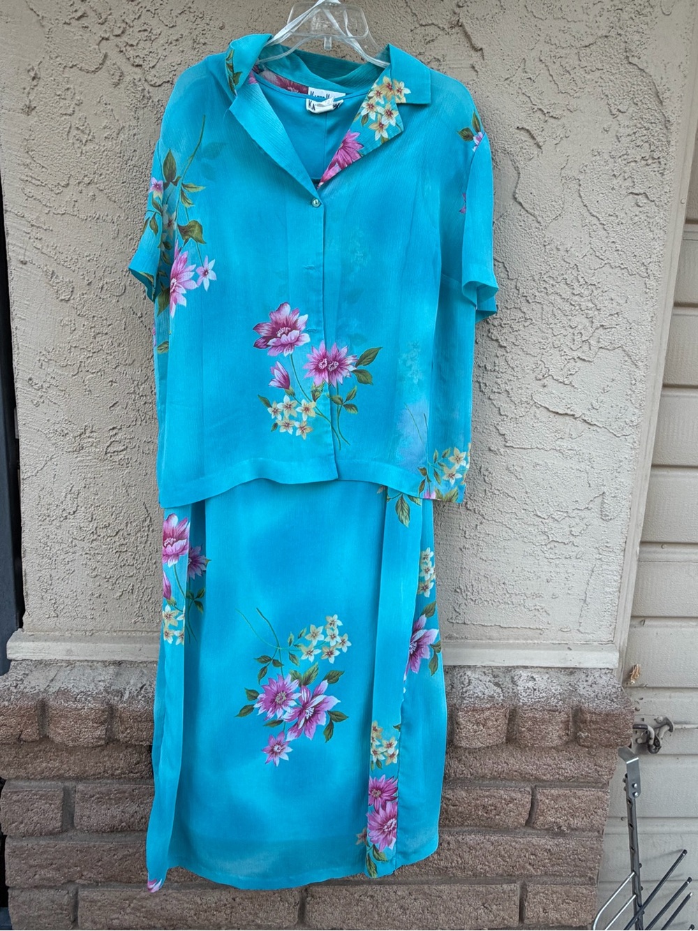 Kari’s Korner Vintage Floral Turquoise Two-Piece Dress Set